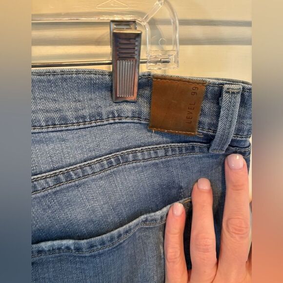 Anthropologie Level 99 Distressed Jeans size 31 - Picture 4 of 6